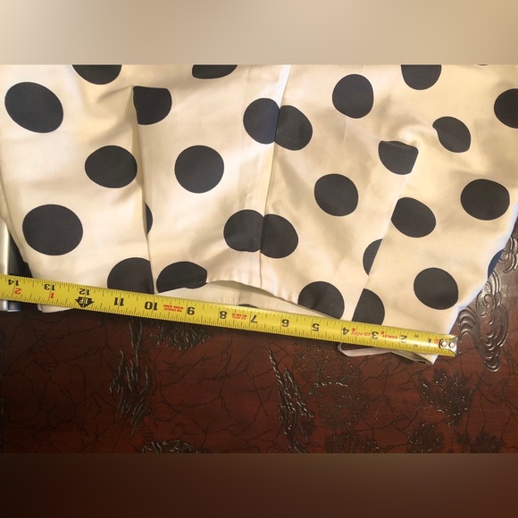 Playful polka dot shorts - Picture 3 of 3